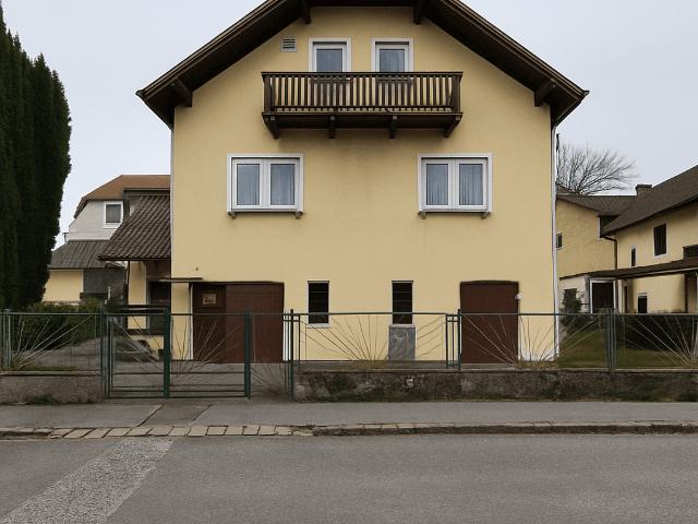 Einfamilienhaus in Göllersdorf mit großem Grundstück und viel Potenzial!