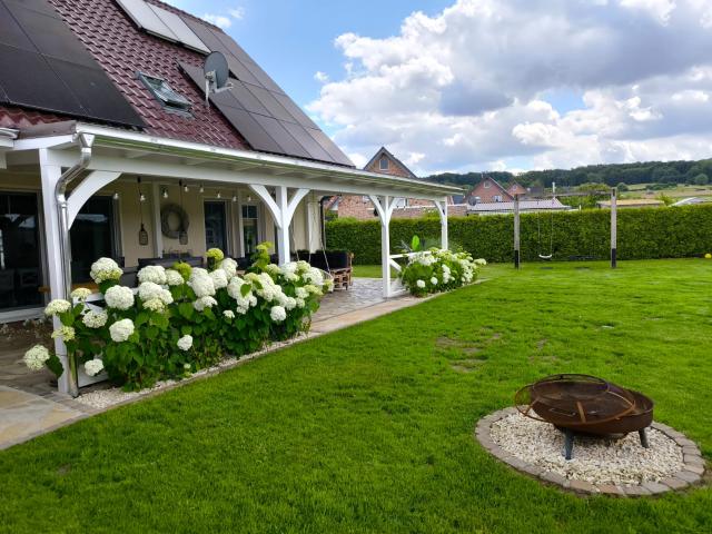 Einfamilienhaus in Lintorf, PV Anlage, Klimaanlage, KfW55, Renoviert uvm.