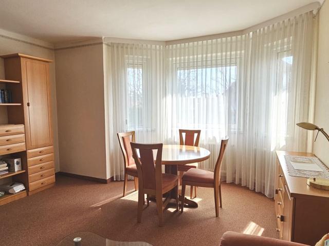 Einfamilienhaus in Schwechat mit Großem Grundstück in Siedlungslage!