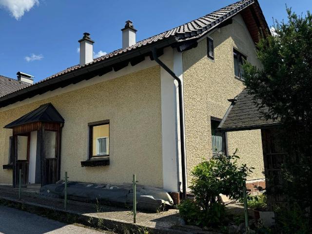 Zweitwohnsitz möglich Einfamilienhaus in Seenähe – Gmunden Au mit Entwicklungspotenzial