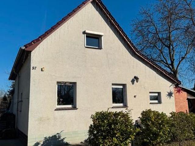 Einfamilienhaus in Petershagen mit großem Grundstück zu verkaufen