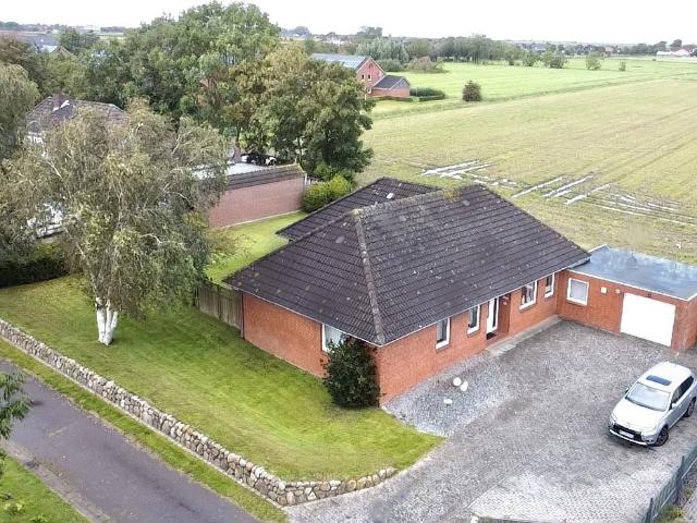 Einfamilienhaus in bevorzugter ruhiger Ortslage auf der Halbinsel Nordstrand