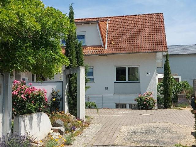 Einfamilienhaus in zweiter Reihe in einer privaten Sackgasse