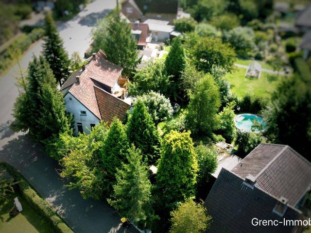Einfamilienhaus oder „Bau“ Grundstück in perfekter Lage