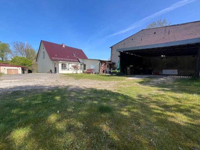 Einfamilienhaus mit Nebengelass und vielen Gestaltungsmöglichkeiten
