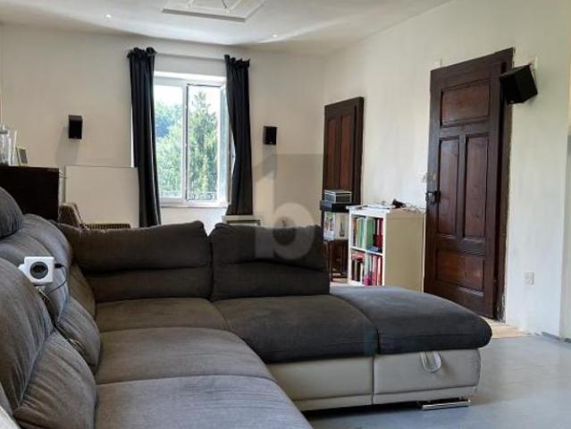 Einfamilienhaus mit angeschlossenem studio