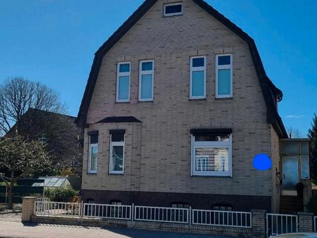 Einfamilienhaus mit Anliegerwohnung