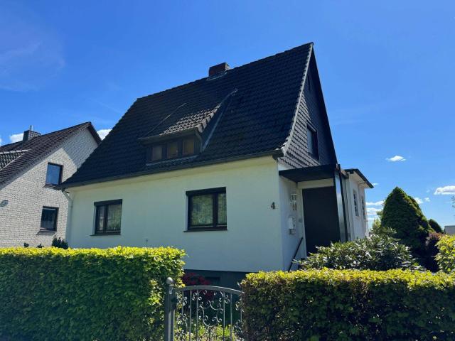Einfamilienhaus oder Bauplatz!