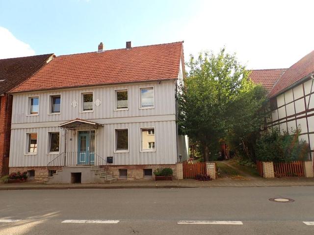 Einfamilienhaus mit Charme, großem Garten & Ausbaupotenzial