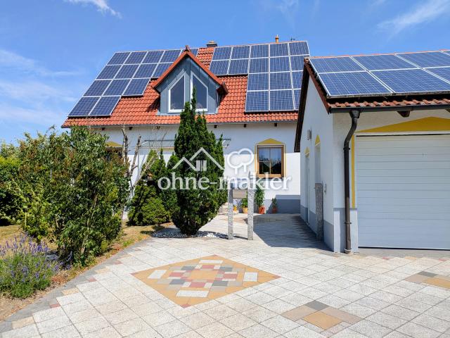 Einfamilienhaus mit Einliegerwohnung