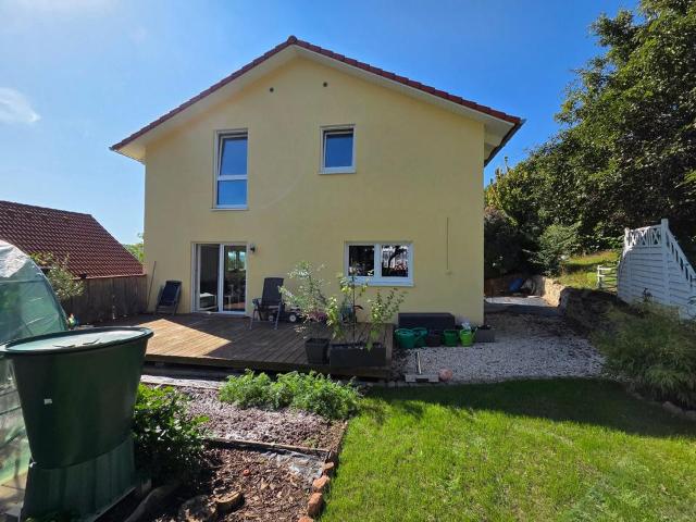 Einfamilienhaus mit Einliegerwohnung