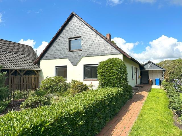 Einfamilienhaus mit Einliegerwohnung in Petersfehn I