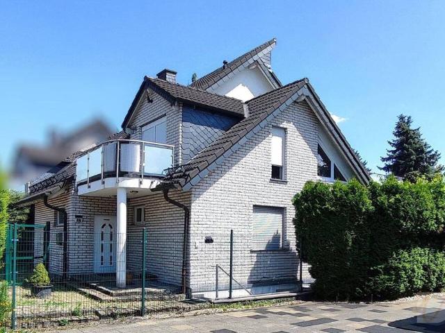 Einfamilienhaus mit Einliegerwohnung in ruhiger Wohnlage Raum für Familie, Leben & Träume