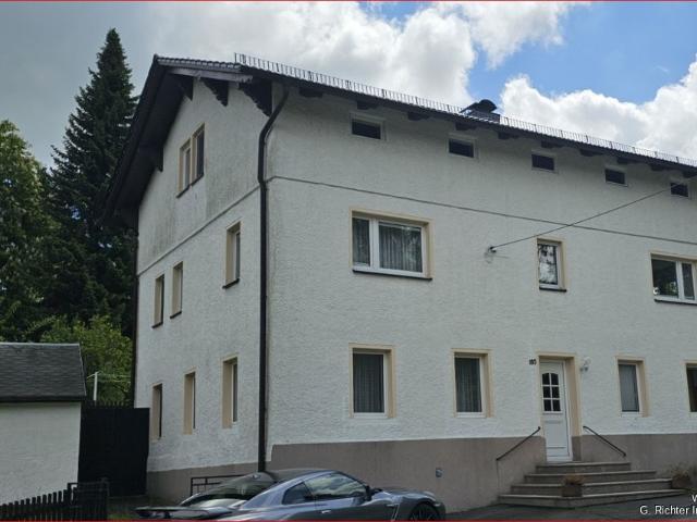 Einfamilienhaus mit Einliegerwohnung zu verkaufen in OT Zug