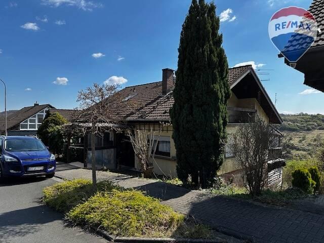 Einfamilienhaus mit Garage, Garten und großem Süd Balkon