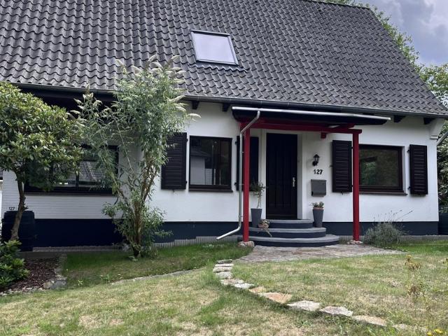 Einfamilienhaus mit Garten