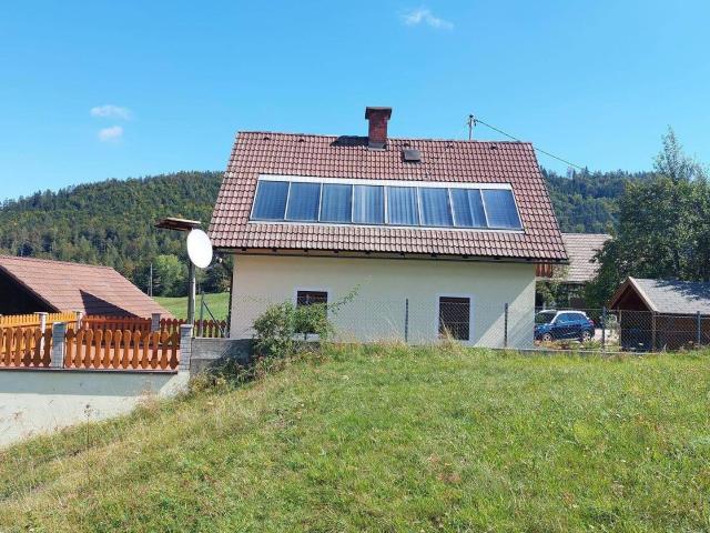 Einfamilienhaus mit Garten und Garage in ruhiger Lage