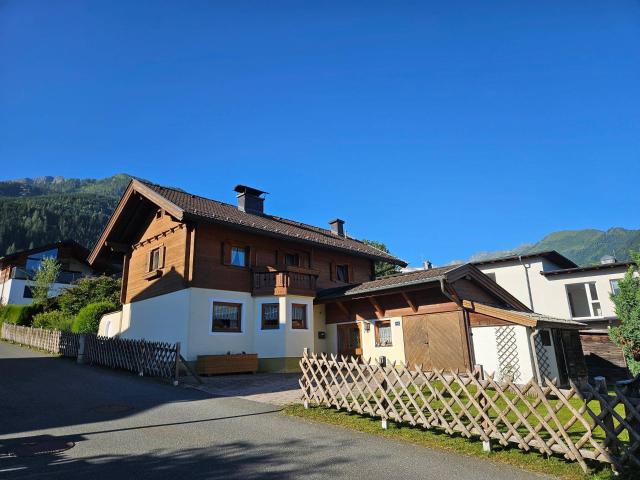 Einfamilienhaus mit Garten und Terrasse in Kaprun