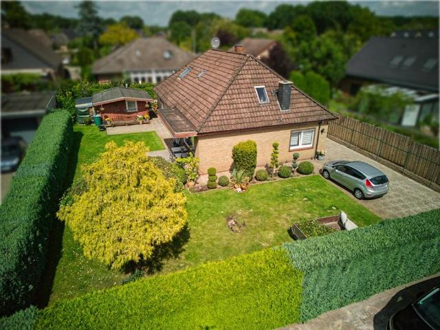 Einfamilienhaus mit großem Grundstück in Bad Zwischenahn / Ofen