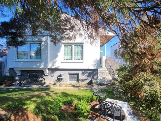 Einfamilienhaus mit großem Grundstück, Pool & Ausbaupotenzial in Perchtoldsdorf nahe Wien