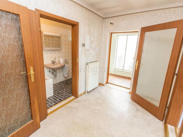 Einfamilienhaus mit Großem Eigengrund und Entwicklungspotenzial in Ruhiger Wohnlage