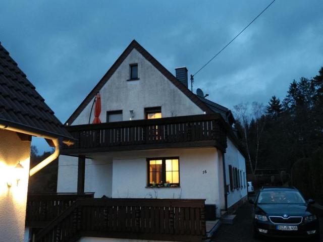 Einfamilienhaus mit grossen Grundstück! zu verkaufen!