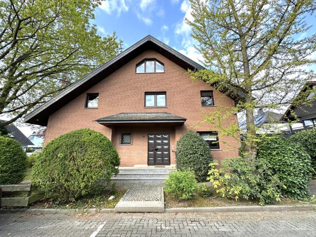 Einfamilienhaus mit integrierter Einliegerwohnung für die große Familie!