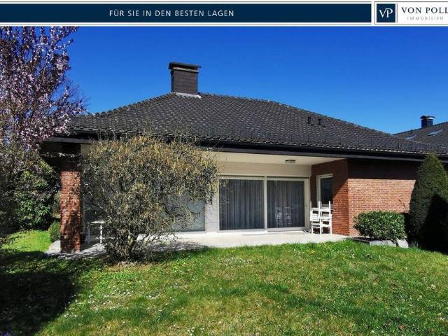 Einfamilienhaus mit Kamin, Sauna, Garage und Potenzial im Dachboden in ruhiger Lage von Warburg