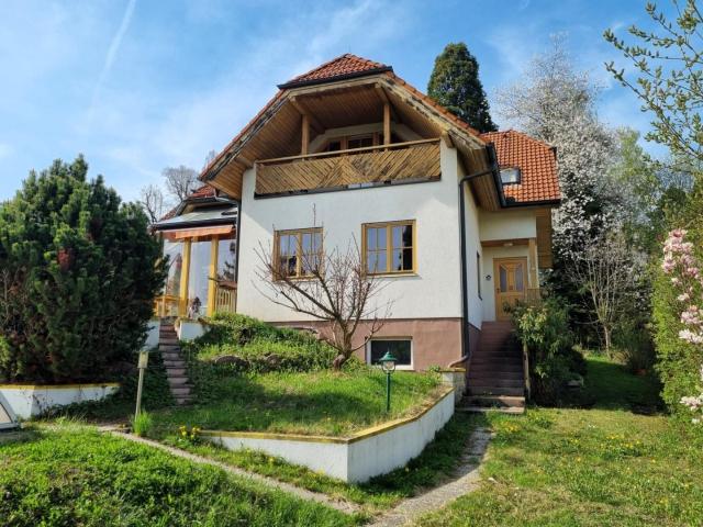 EINFAMILIENHAUS MIT POOL IN BESTER LAGE IN PRESSBAUM 360° Video!