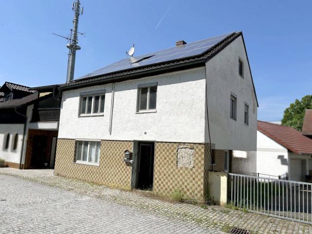 Einfamilienhaus mit Potenzial in attraktiver Lage kernsanierungsbedürftig, aber mit Perspektive