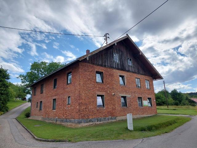 Einfamilienhaus mit Renovierungsbedarf in ruhiger Siedlungslage