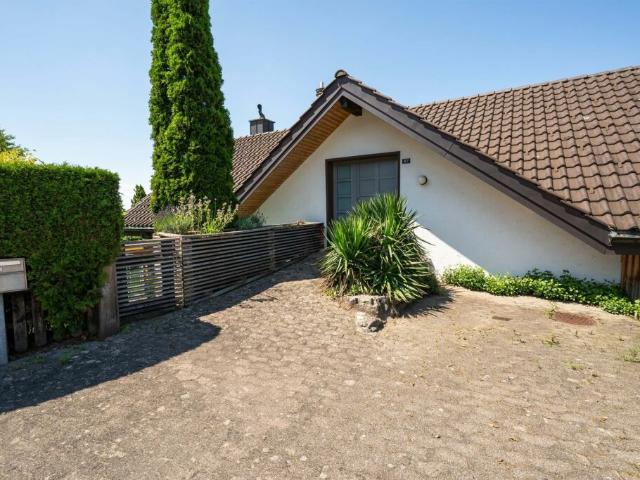 Einfamilienhaus mit Seesicht und wunderbarem Garten