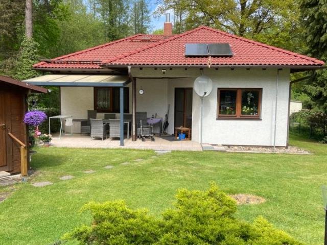 Einfamilienhaus mit Seezugang