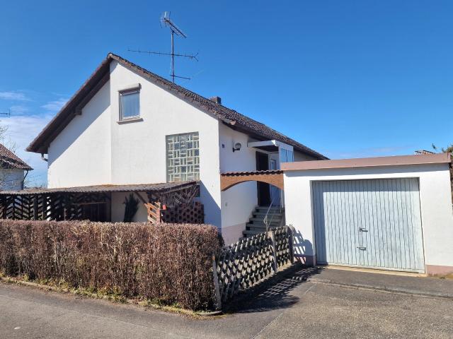 Einfamilienhaus mit Potential ausbaufähigem Dachgeschoss in Kernstadt Mengen