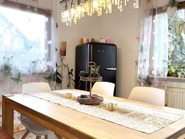 Einfamilienhaus mit Terrasse, Balkon, Garage, Freisitz, Klimaanlage, PV Anlage in Graben zu kaufen