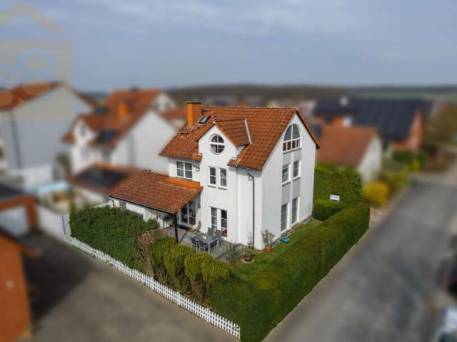 Einfamilienhaus mit Terrasse, Garten und Studio in Thune! Mein Haus = Mein Partner!