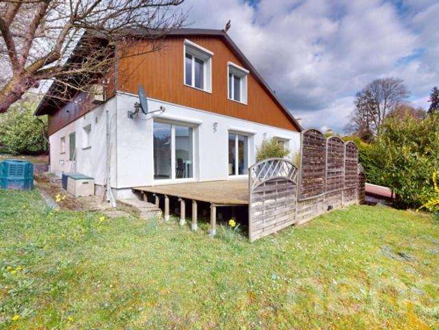 Einfamilienhaus mit viel Platz und Charme, perfekt für Familien