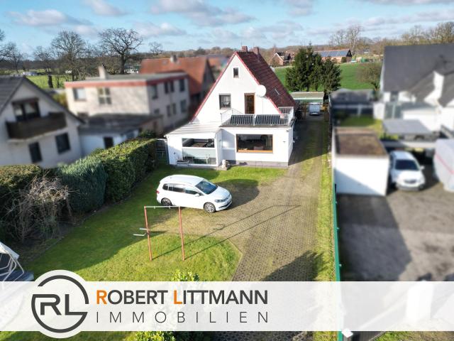 Einfamilienhaus mit viel Platz und zusätzlichen Bebauungsmöglichkeiten in Stuhr Varrel