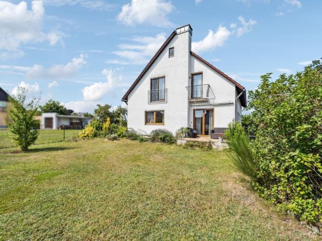 Einfamilienhaus mit wunderschönem Garten in Wernberg Köblitz