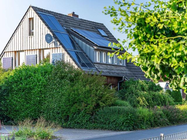 Einfamilienhaus mit Wintergarten und Entwicklungspotenzial