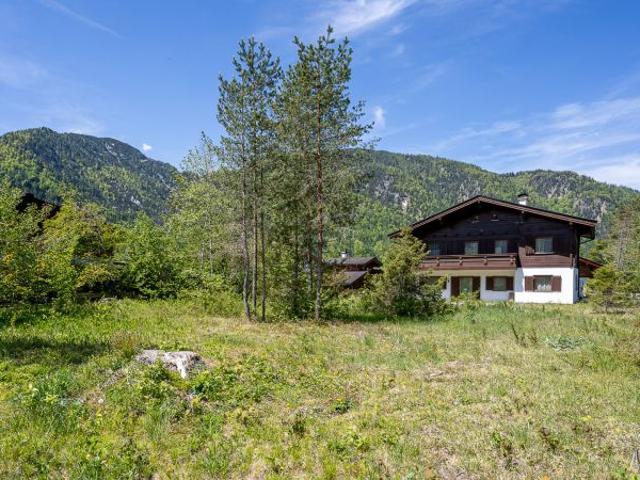 Einfamilienhaus mit zusätzlichem Baugrundstück in sonniger Ruhelage
