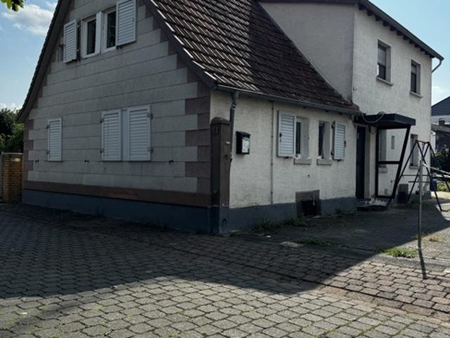 Einfamilienhaus mit 591m² Grundstück u. zusätzl. Bebauungsmöglichkeit in ruhiger Lage von Rödermark