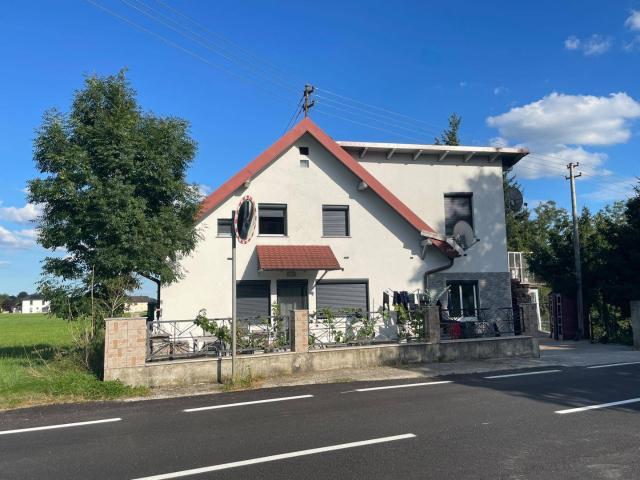 Einfamilienhaus mit 6 Zimmer, Galerie, Panoramablick, Doppelcarport und viel Potential in sonniger Lage in Gampern / Witzling