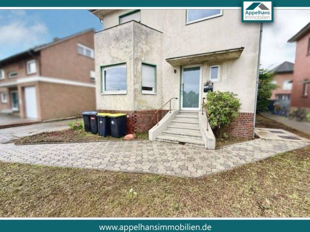 Einfamilienhaus renoviert und freigestellt!