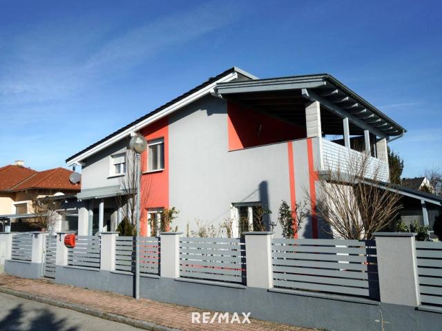 Einfamilienhaus, top gepflegt modern Baujahr 2014, wartet auf neue Eigentümer!