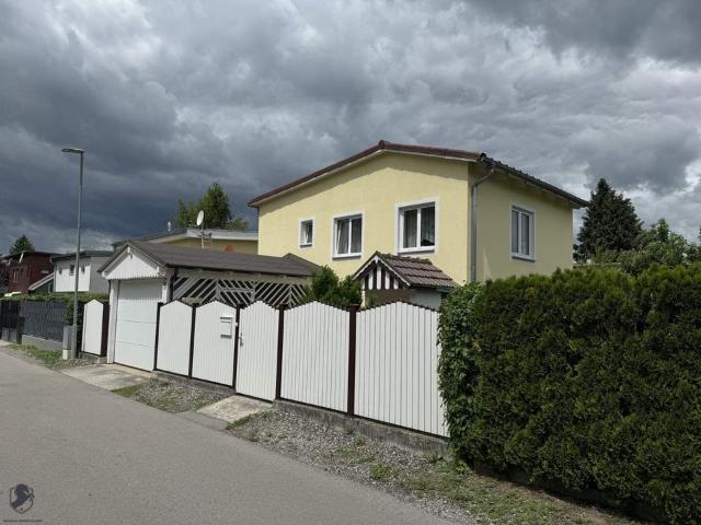Einfamilienhaus/Ferienhaus in idyllischer Lage Donaunähe
