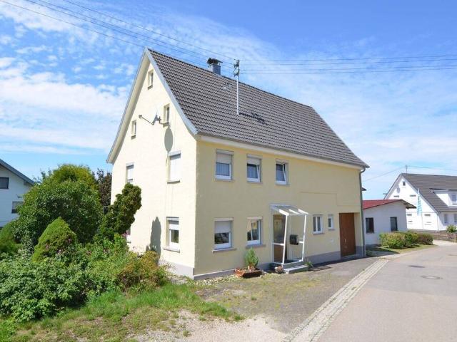 Einfamilienwohnhaus mit WerkstattHalle