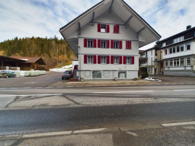 Top Gelegenheit: Zweifamilienhaus mit Studio & Lagerhalle – Vielseitig nutzbar & ausbaufähig