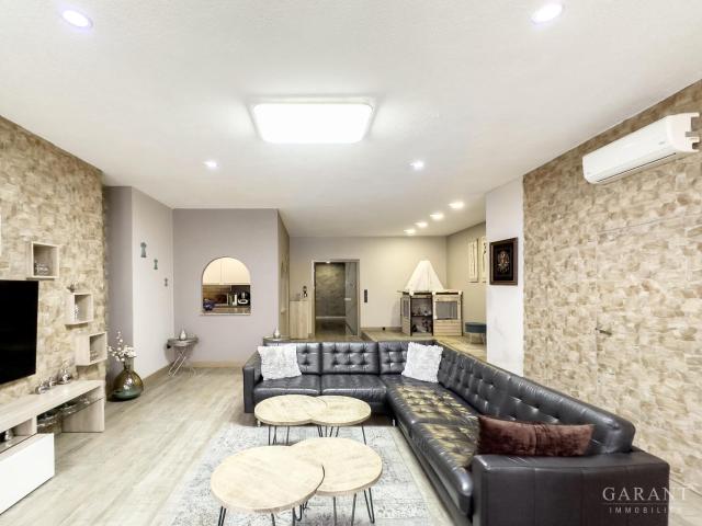 Einmalige Chance: Modernisiertes Mehrfamilienhaus mit Rendite und Wohnpotenzial