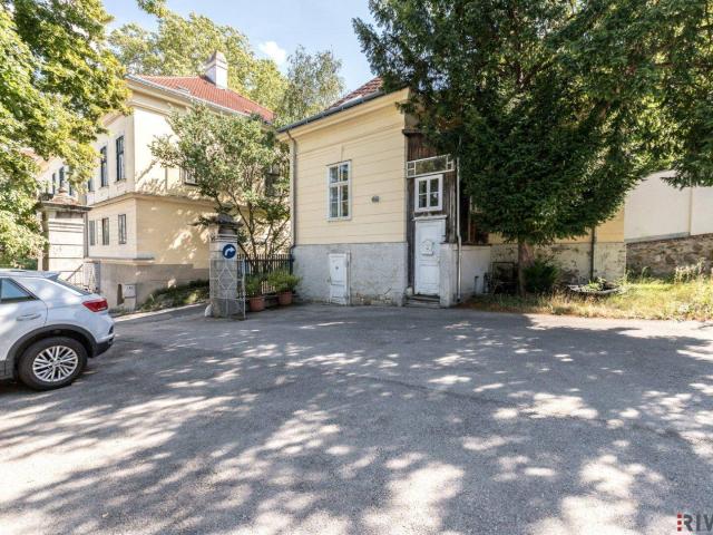 Tiny House mit Eigengarten auf schlossartigem Anwesen | Parkplatz | U Bahnnähe | sanierungsbedürftig